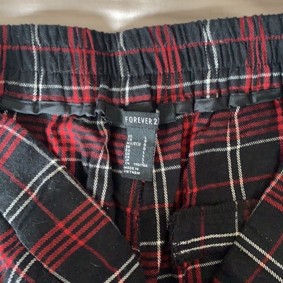Red and black plaid trousers - Picture 4 of 4